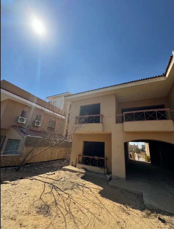 4-Bedroom Villa