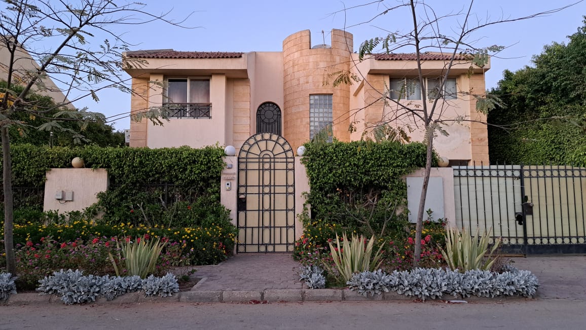 5-Bedroom Villa