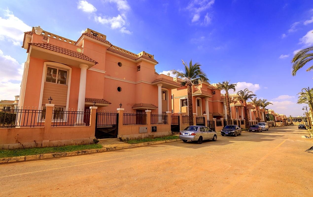 6-Bedroom Villa