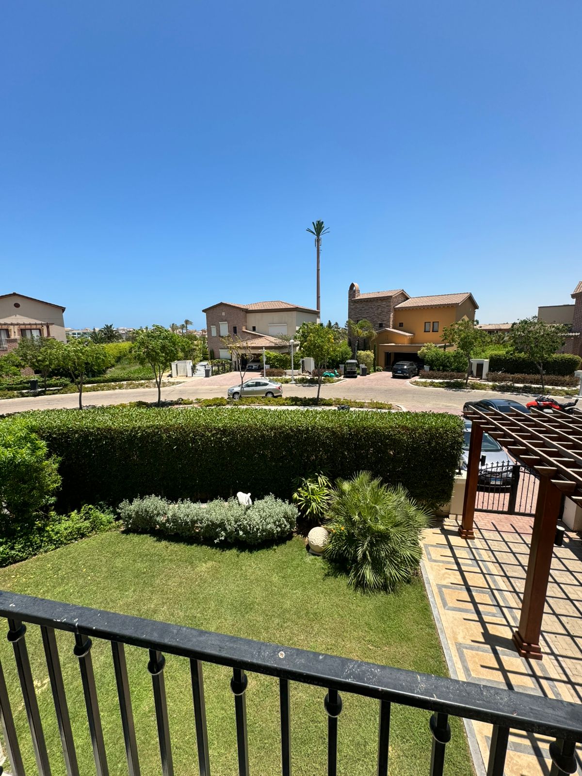 4-Bedroom Twin House