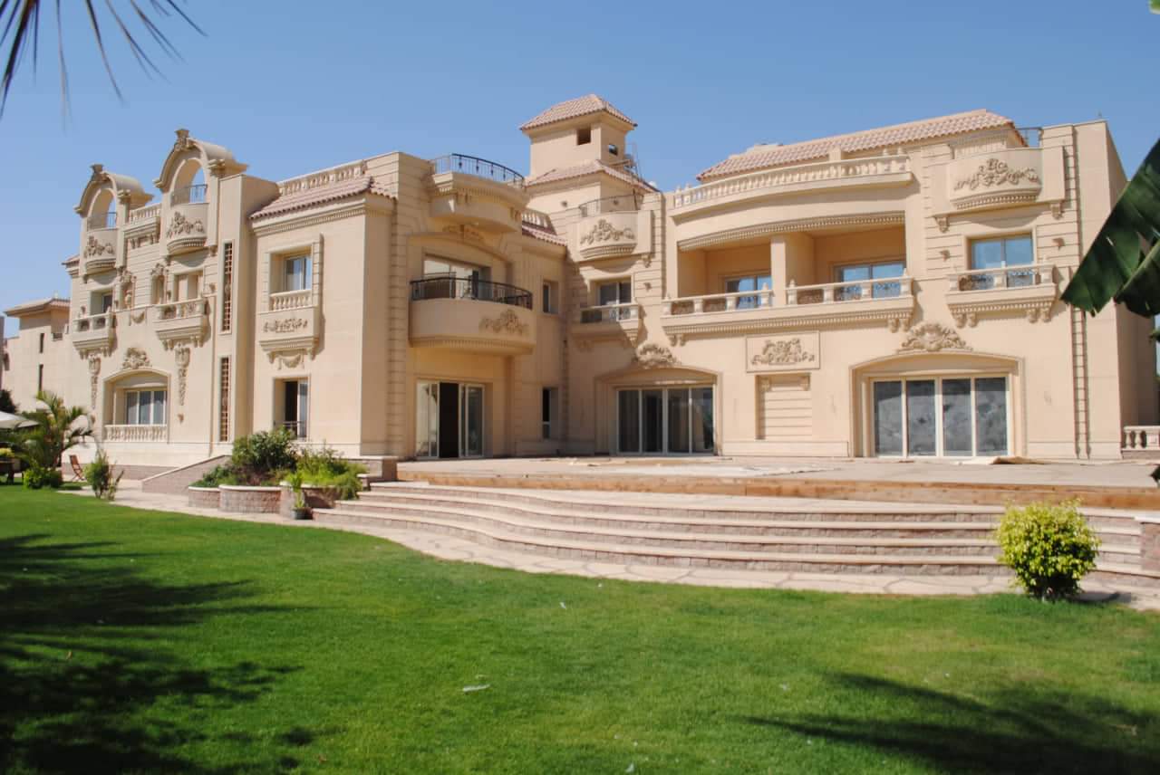 9-Bedroom Villa