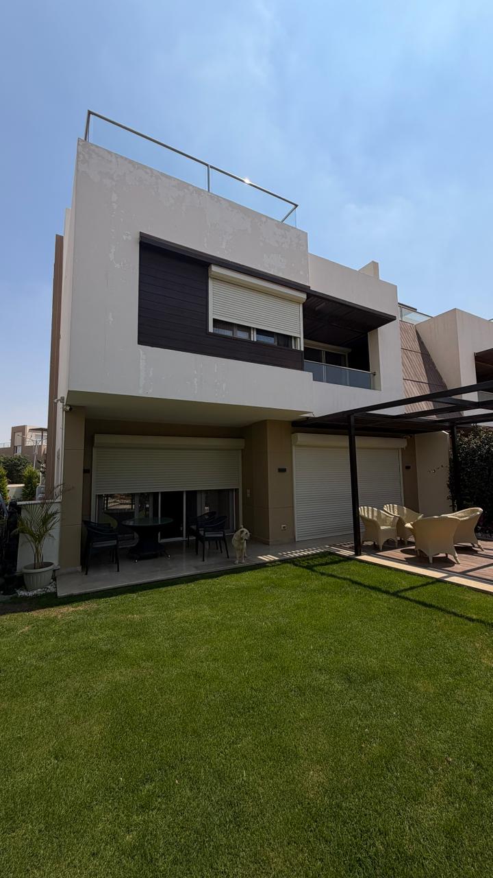 4-Bedroom Twin House
