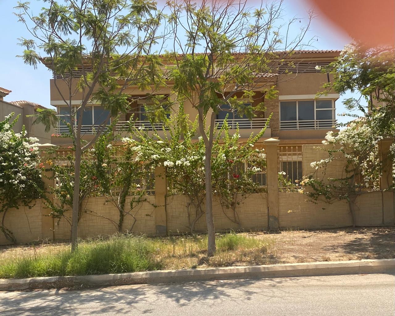 4-Bedroom Twin House