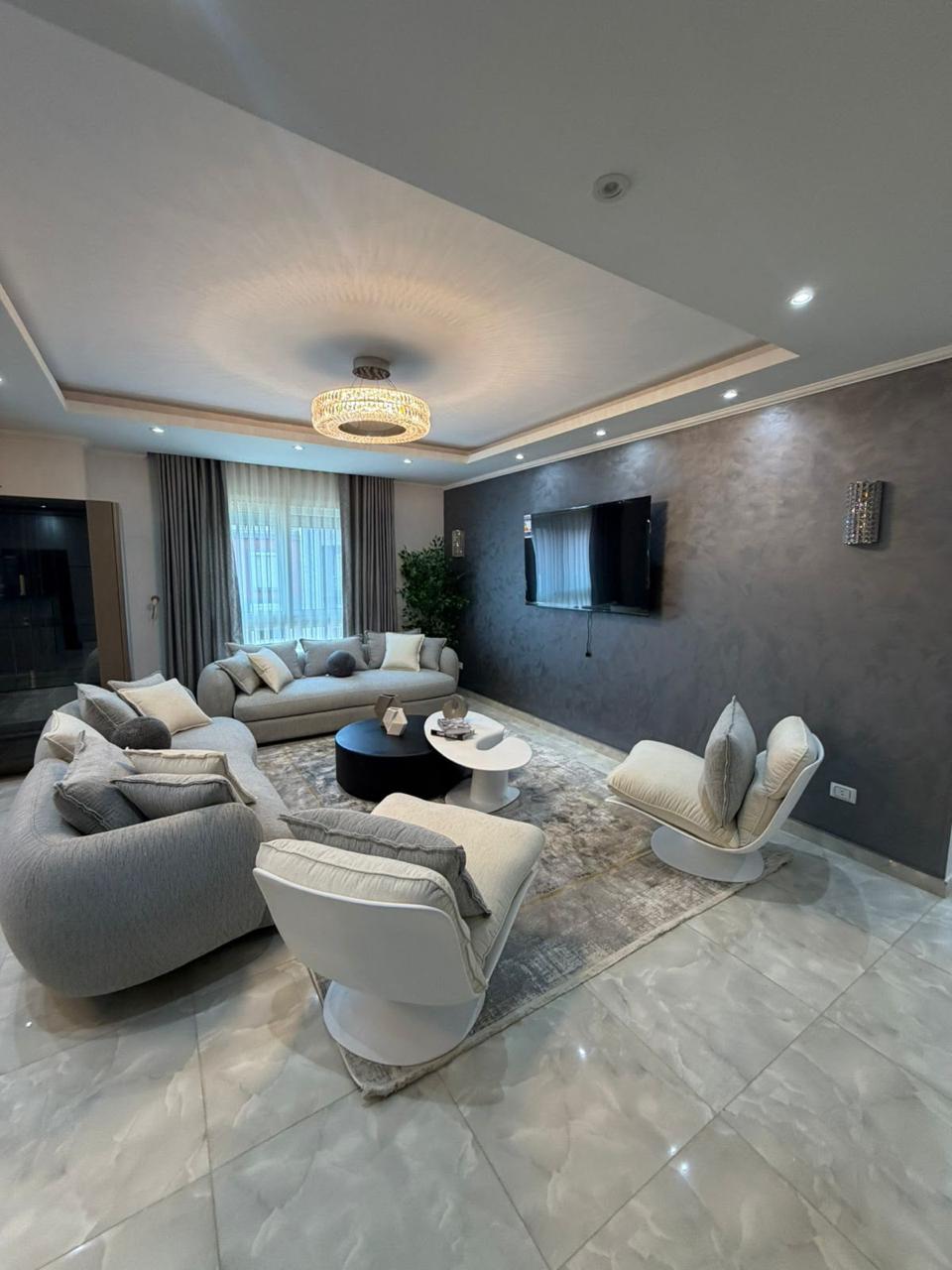 3-Bedroom Apartment