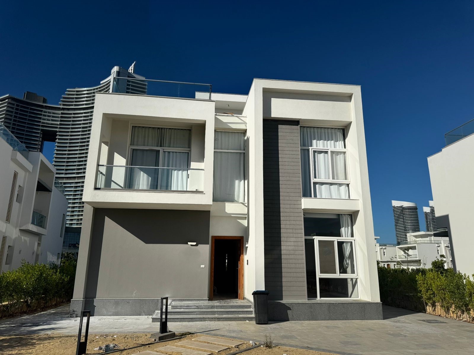 5-Bedroom Villa