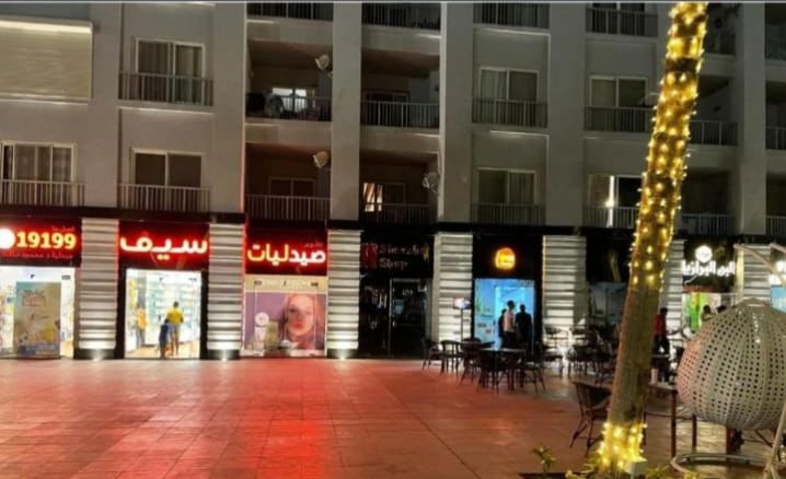 محل في جولف بورتو مارينا — RE-25983