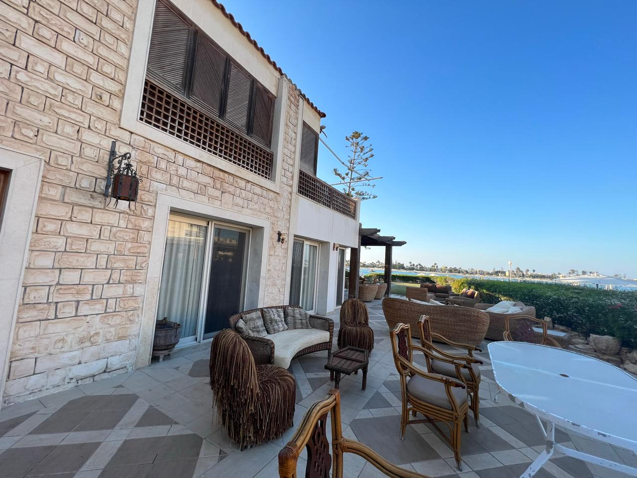 9-Bedroom Villa