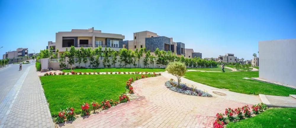 4-Bedroom Twin House