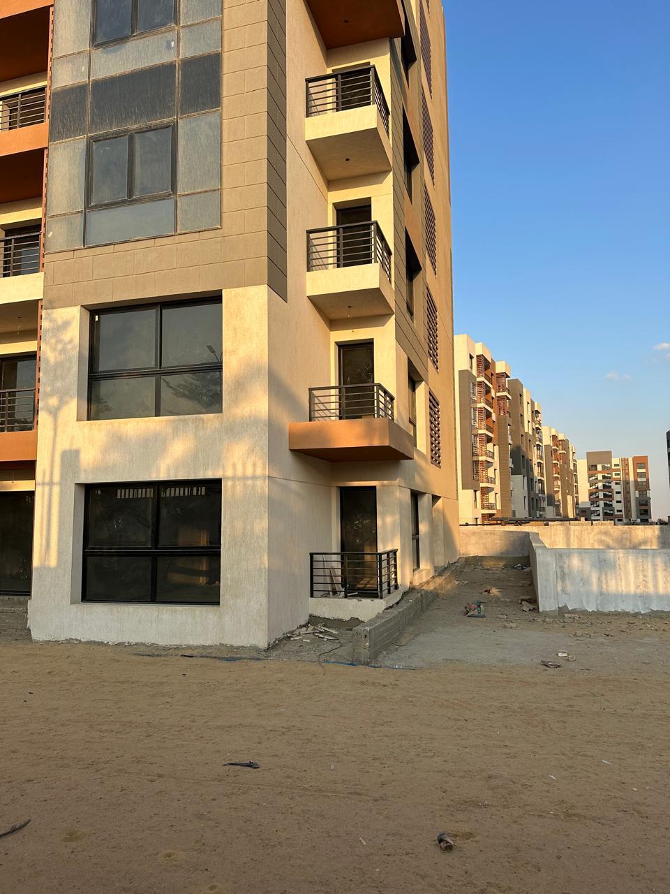 3-Bedroom Apartment