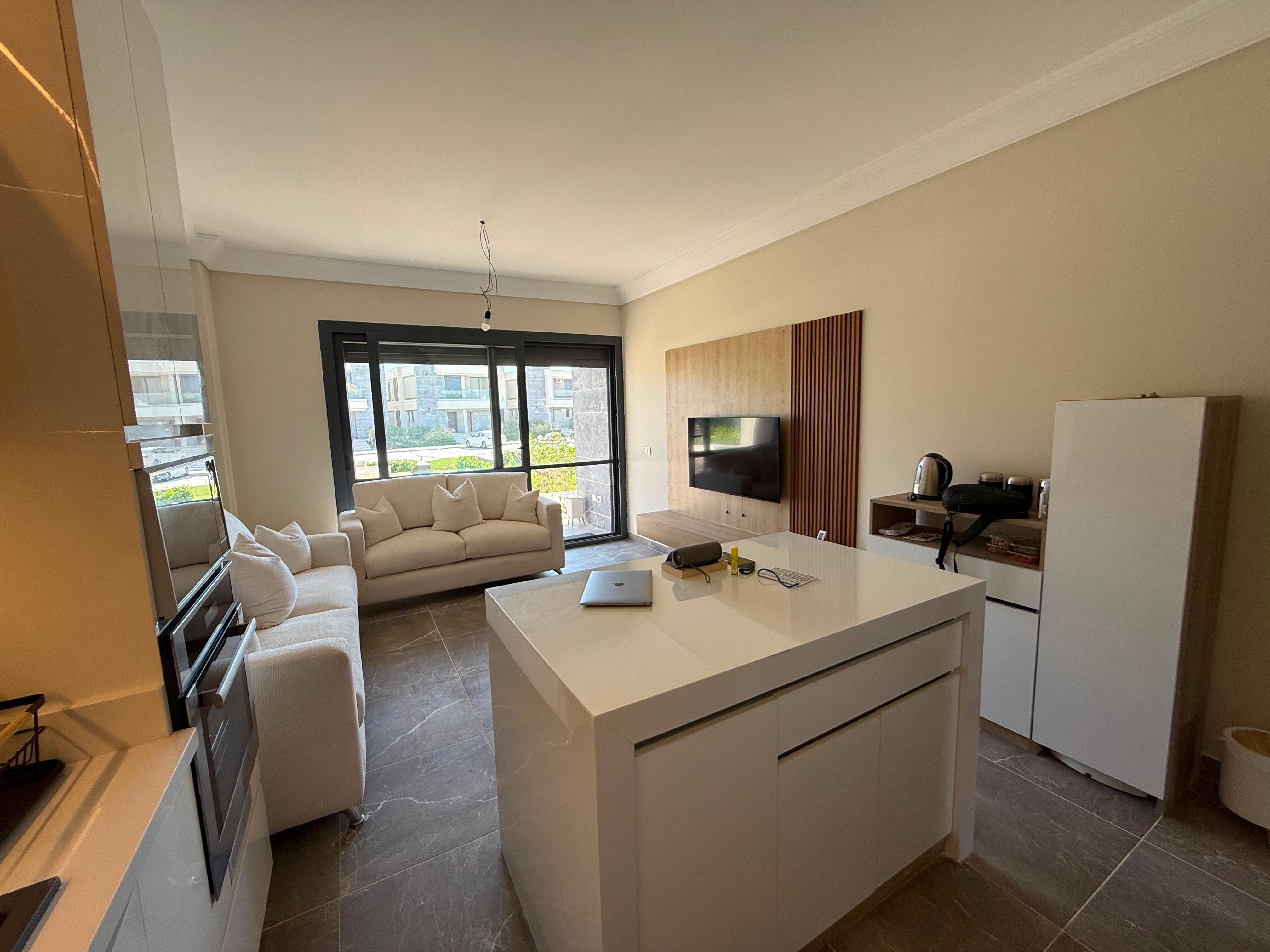 1-Bedroom Apartment