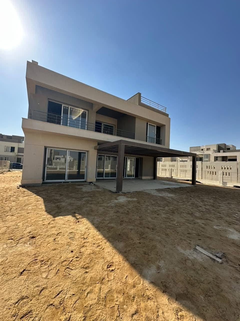 6-Bedroom Villa
