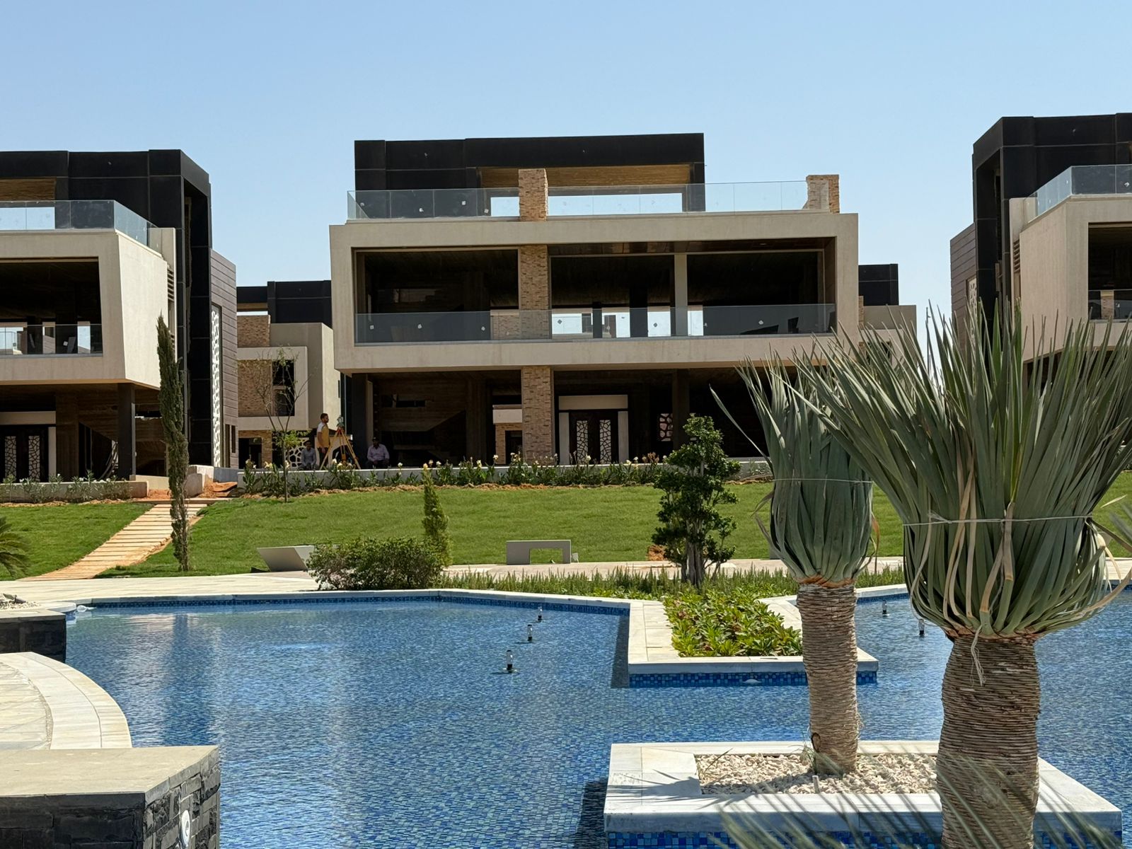 6-Bedroom Villa