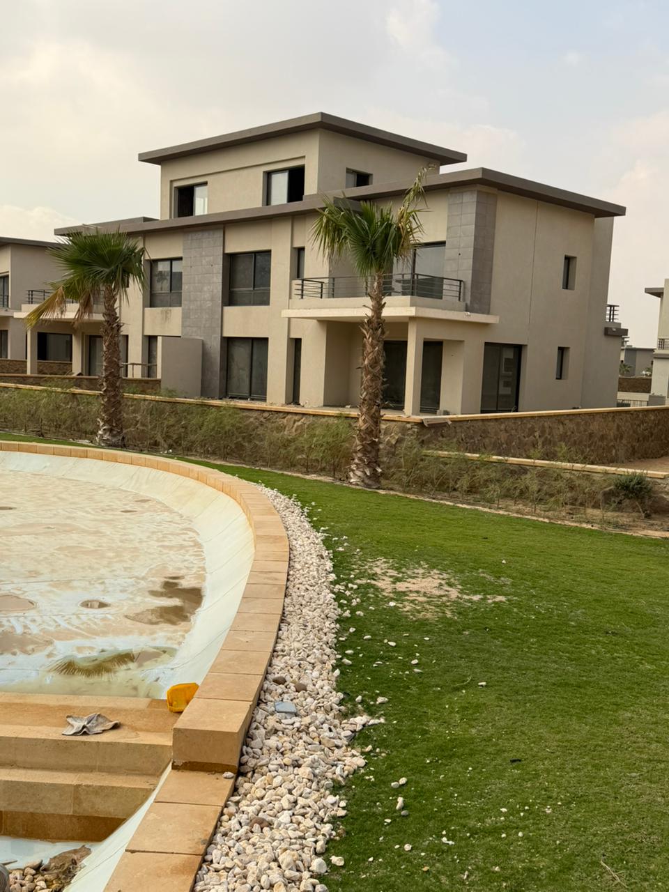 4-Bedroom Twin House