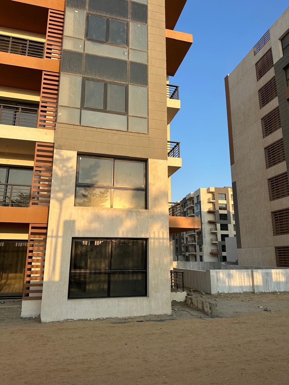 Apartment, 2 BR in Aria
