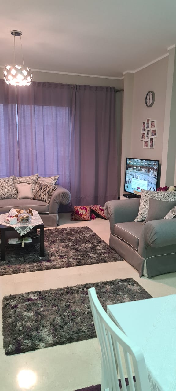 Studio, 1 BR in The Village Gate