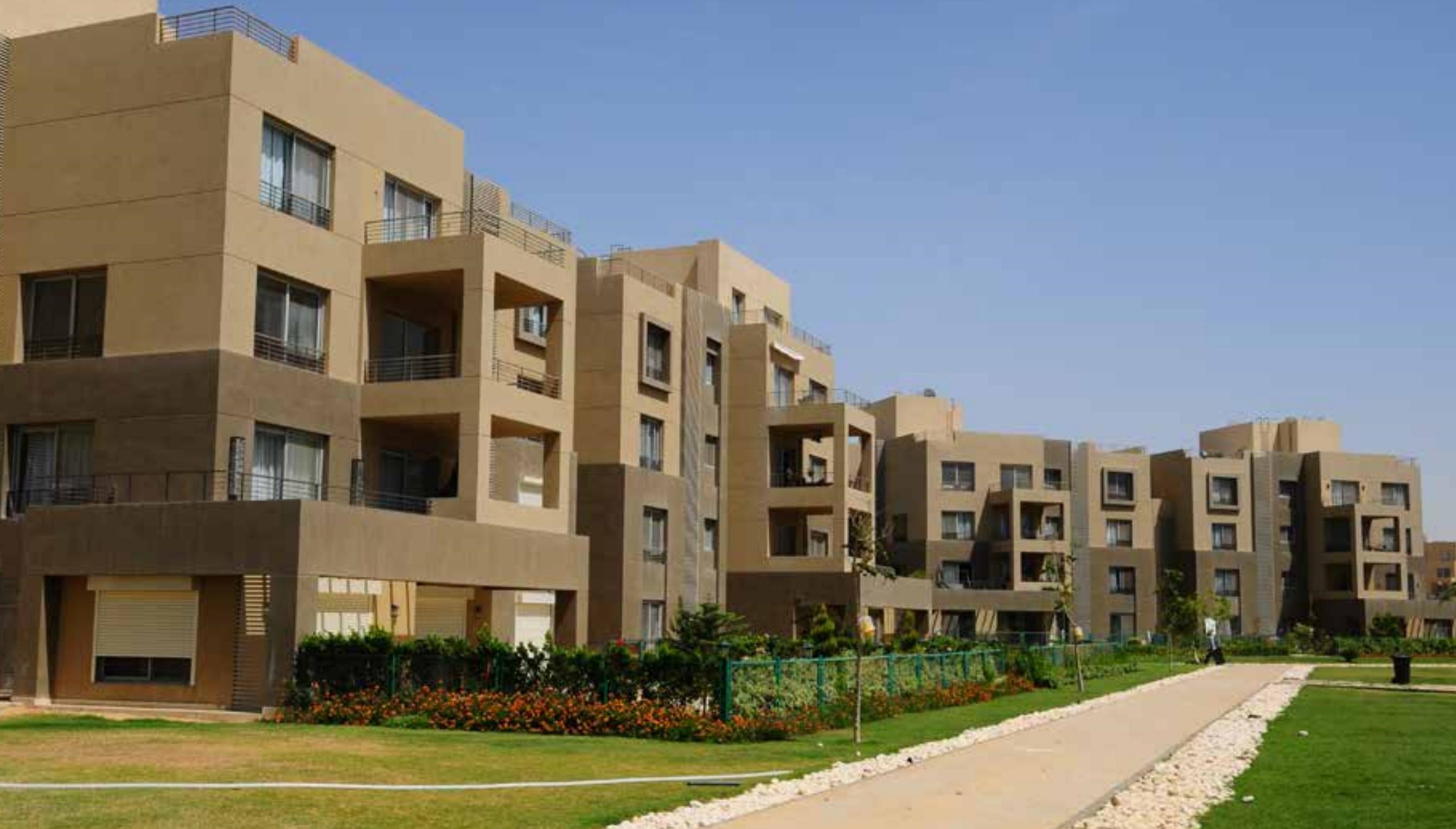 تاون هاوس في بالم هيلز جولف اكستنشن — RE-15129
