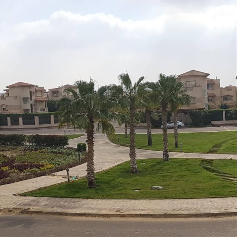 6-Bedroom Villa