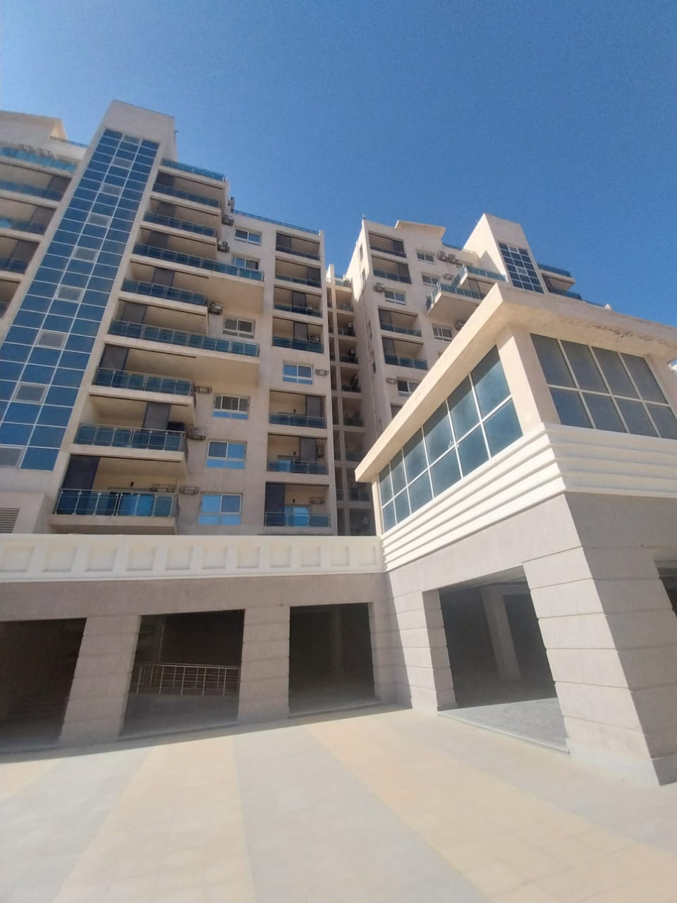 شقة في داون تاون العلمين الجديدة — RE-25538
