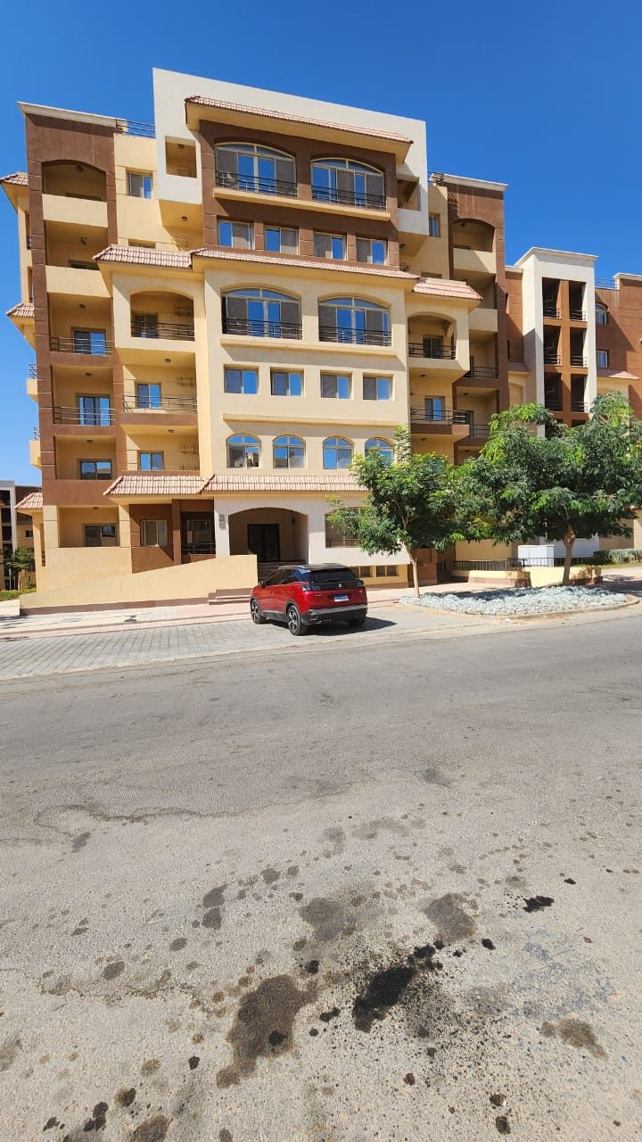 3-Bedroom Apartment