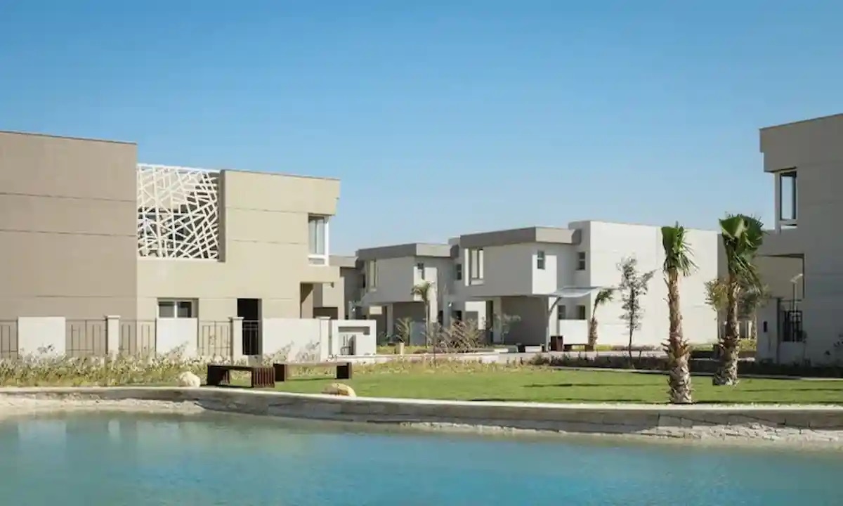 4-Bedroom Town House