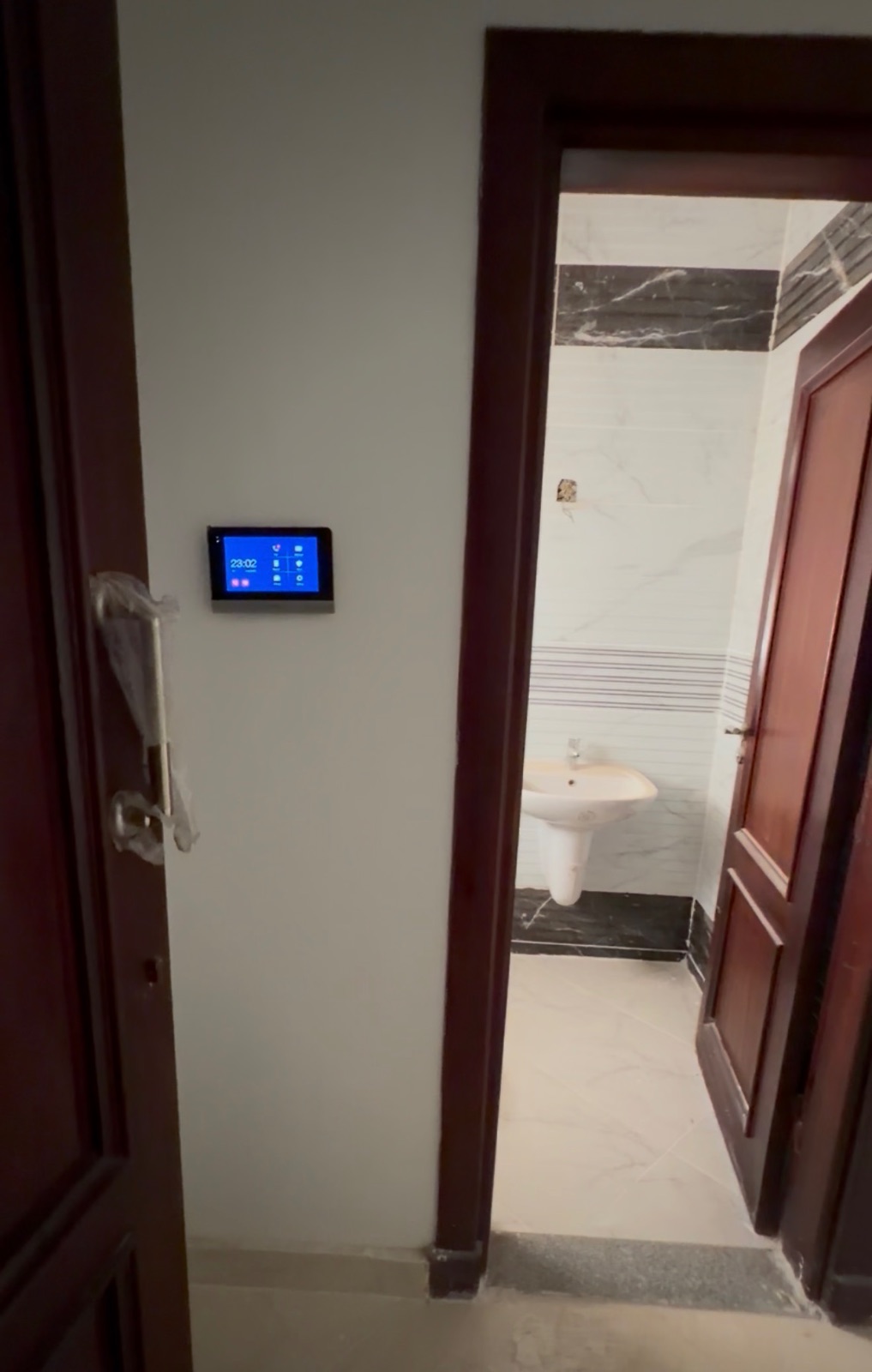 3-Bedroom Apartment