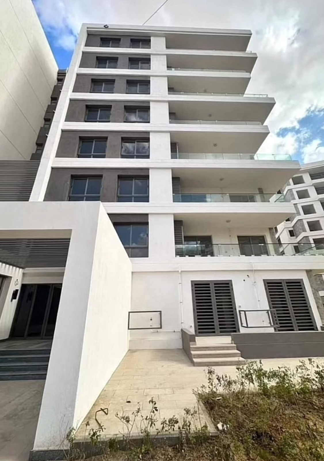 1-Bedroom Apartment