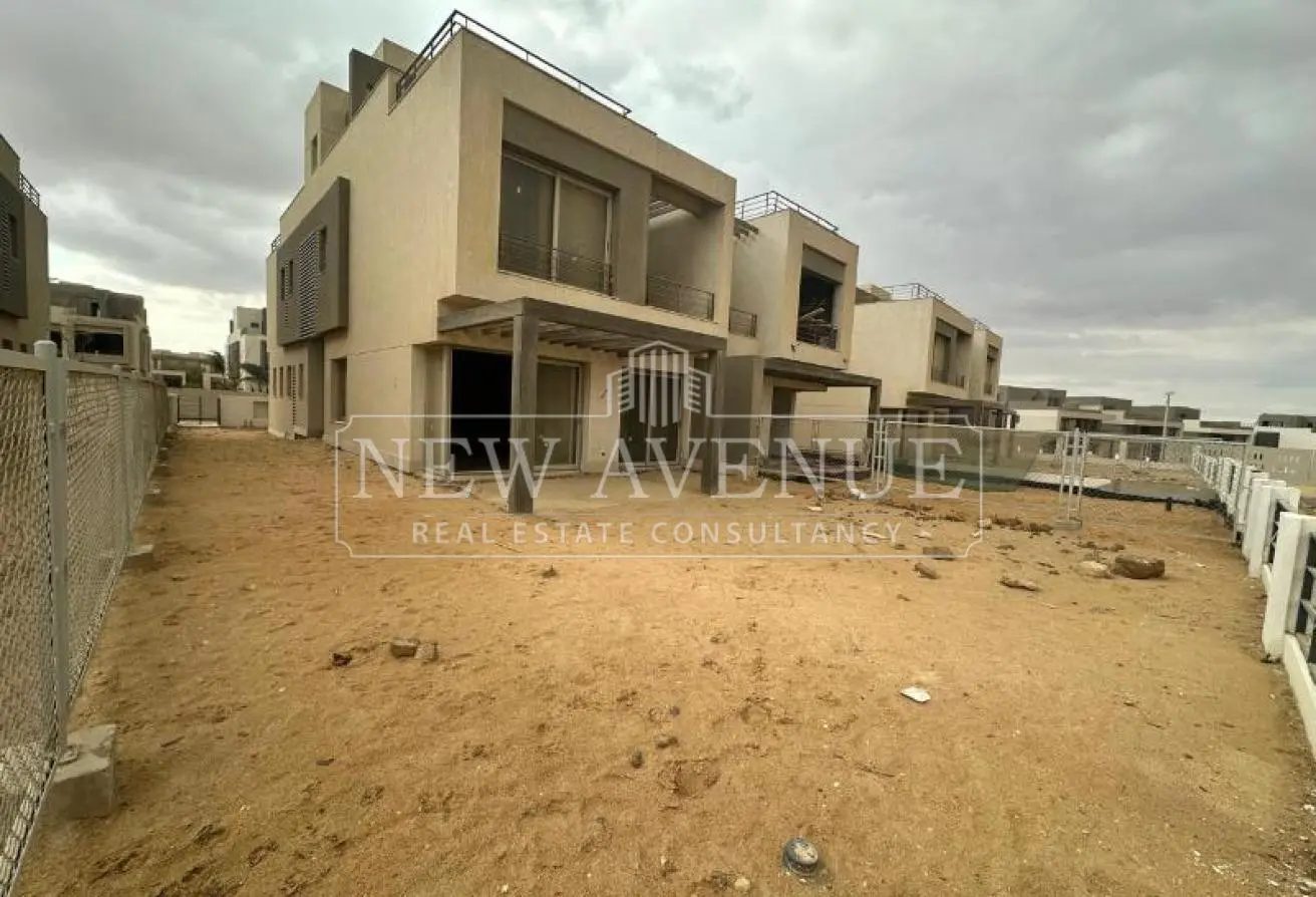 7-Bedroom Twin House