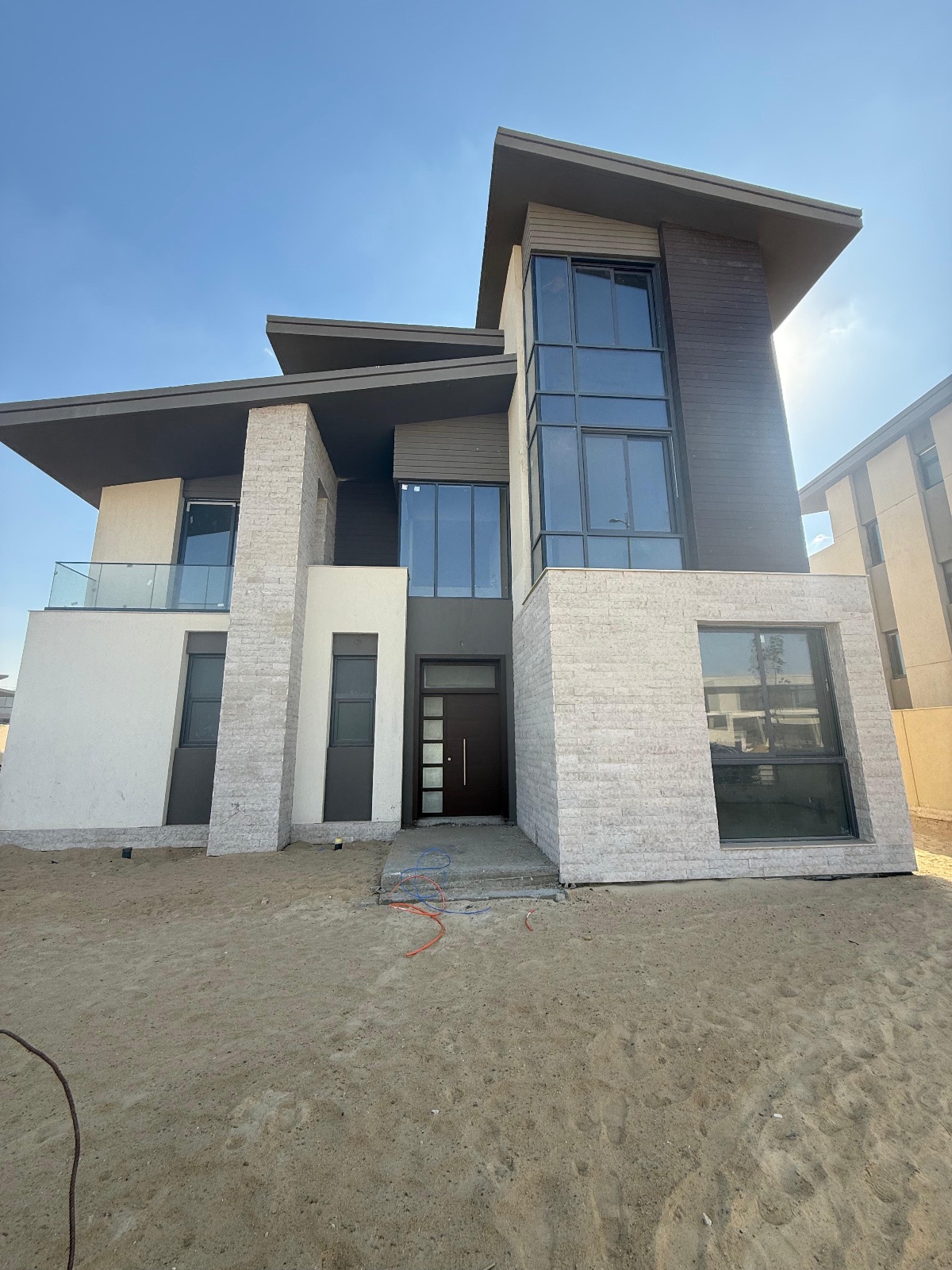 6-Bedroom Villa